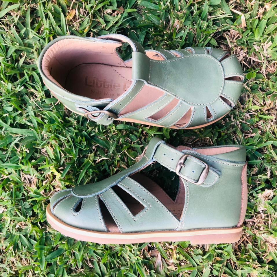 Autumn Hazel  | Sandal Style